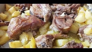 Agnello con patate al forno [upl. by Ynnot]