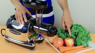 Omega J8006 Juicer Review  Omega J8006 Nutrition Center Review [upl. by Perkins936]