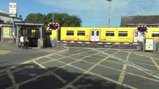 Birkdale Level Crossing [upl. by Om51]