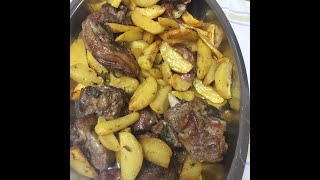 AGNELLO AL FORNO CON PATATE [upl. by Wickman886]